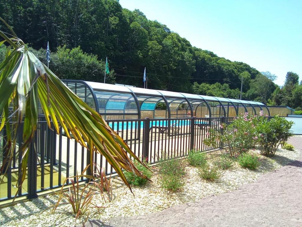 Camping Les Couesnons Hotel Roz-sur-Couesnon Exterior photo
