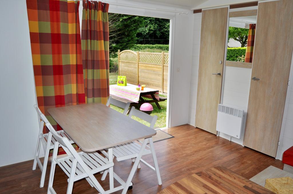 Camping Les Couesnons Hotel Roz-sur-Couesnon Room photo