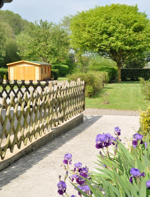 Camping Les Couesnons Hotel Roz-sur-Couesnon Exterior photo